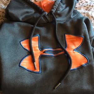 THICK Under Armour storm Hoodie FINAL PRICE bc they dont make them thick anymore